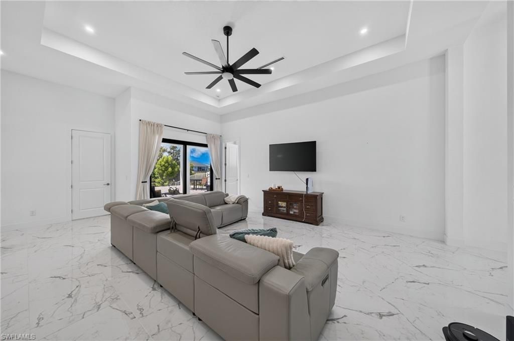 434 NW 6th St, Cape Coral, FL 33993 Photo