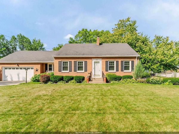 1655 ARIZONA STREET, Oshkosh, WI 54902