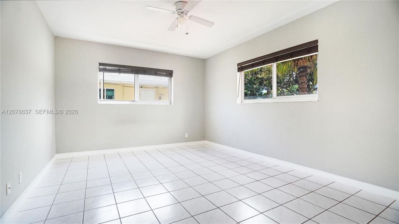 903 NE 2nd St, Hallandale Beach, FL 33009 Photo