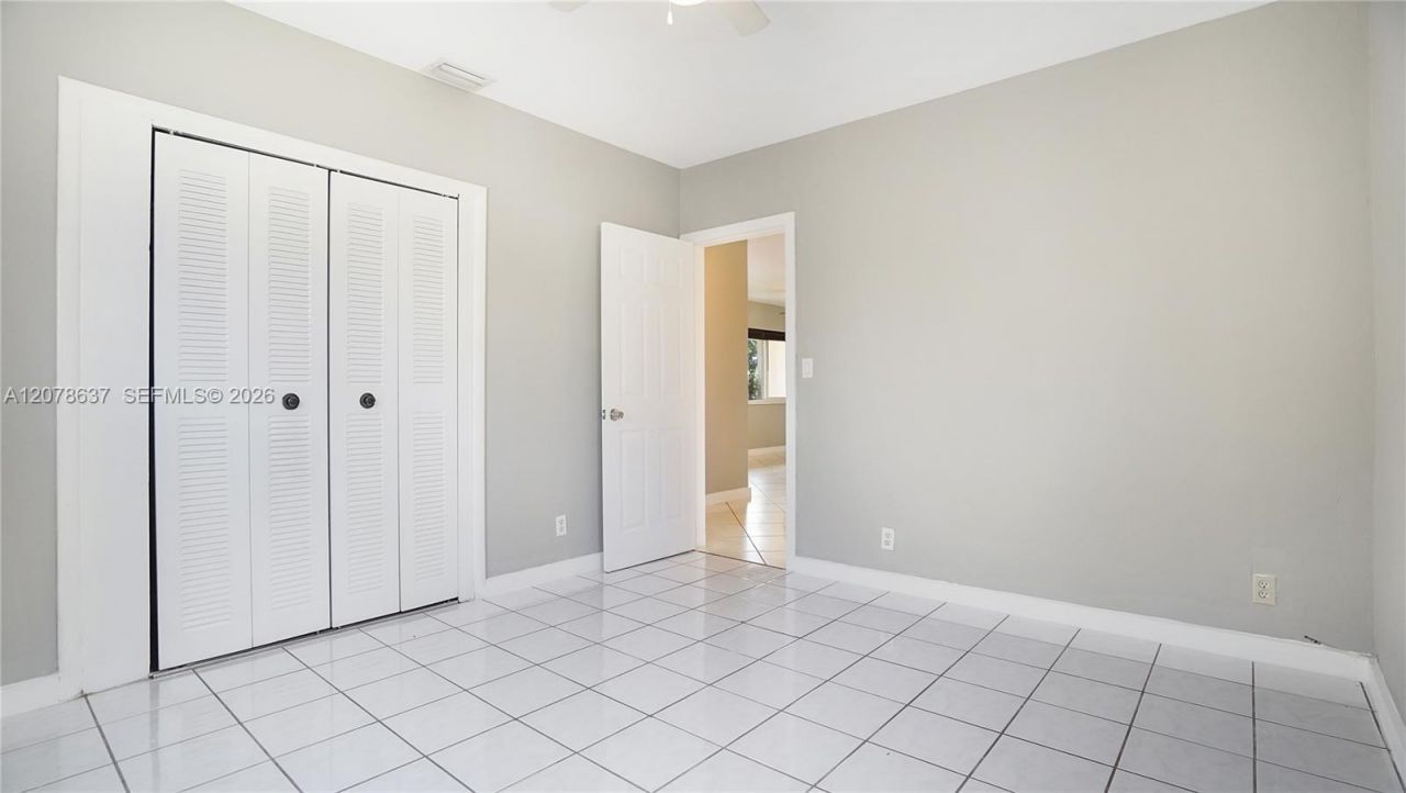 903 NE 2nd St, Hallandale Beach, FL 33009 Photo