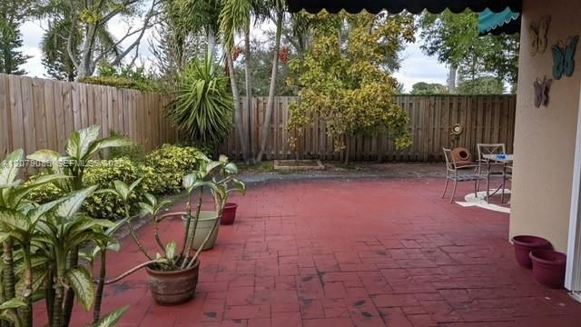 9771 NW 32nd St, Doral, FL 33172 Photo