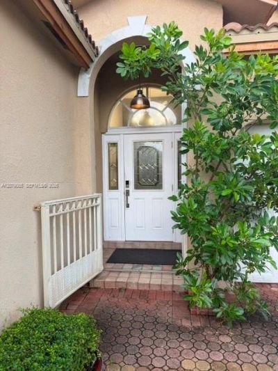9771 NW 32nd St, Doral, FL 33172 Photo