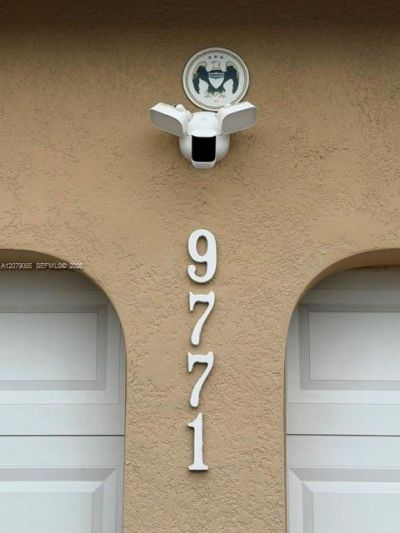 9771 NW 32nd St, Doral, FL 33172 Photo