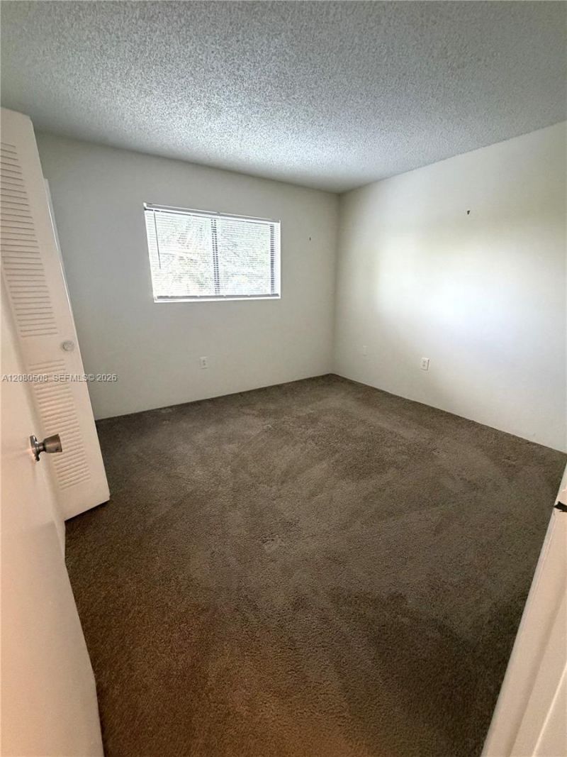351 Palm Way , Unit 303, Pembroke Pines, FL 33025 Photo