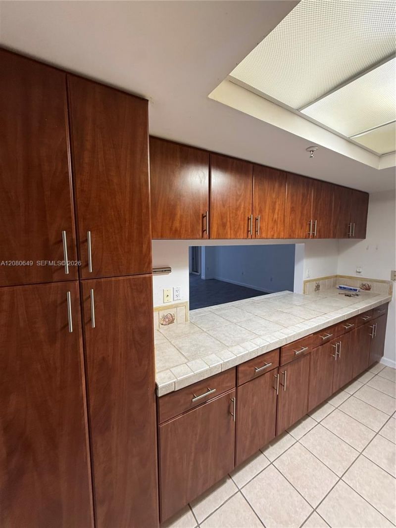 9755 NW 52nd St, Unit 212, Doral, FL 33178 Photo