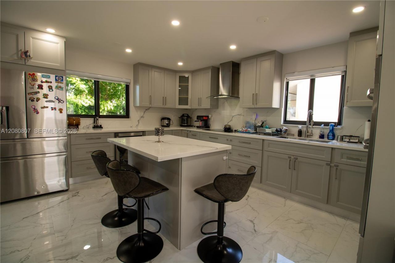 6332 SW 151st Pl , Miami, FL 33193 Photo