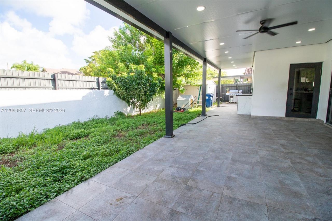 6332 SW 151st Pl , Miami, FL 33193 Photo