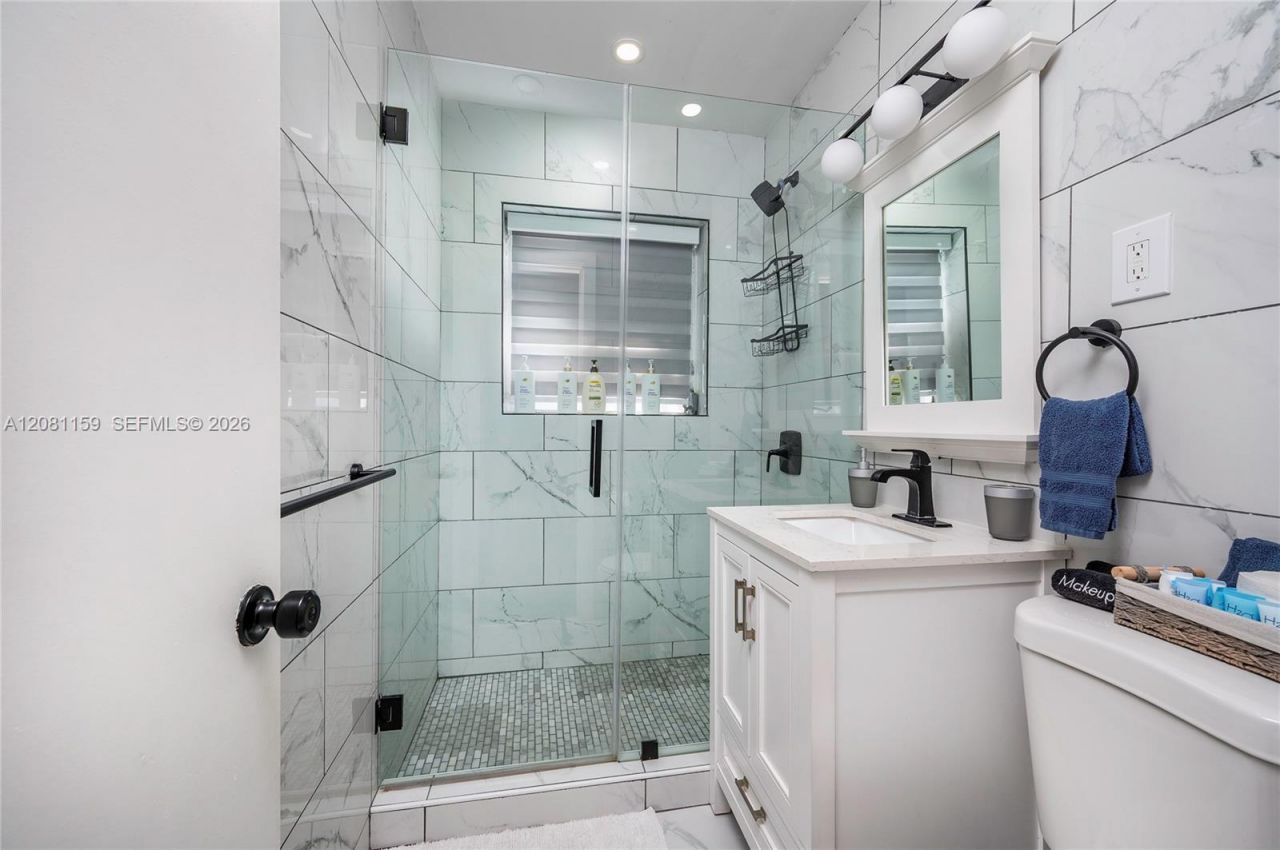 1704 S Le Jeune Rd, Coral Gables, FL 33134 Photo