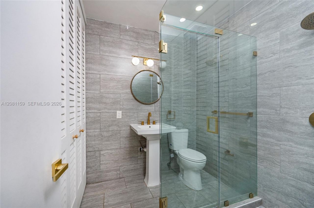 1704 S Le Jeune Rd, Coral Gables, FL 33134 Photo
