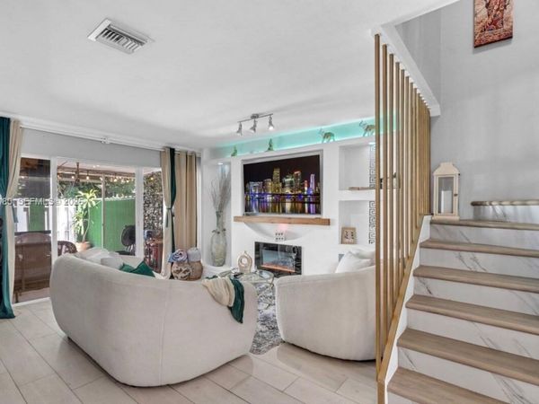 789 Crystal Lake Dr, Deerfield Beach, FL 33064