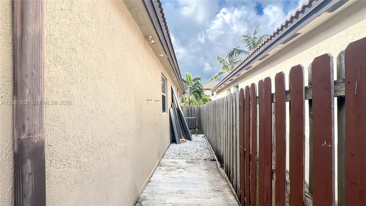 11828 SW 253rd St , Homestead, FL 33032 Photo