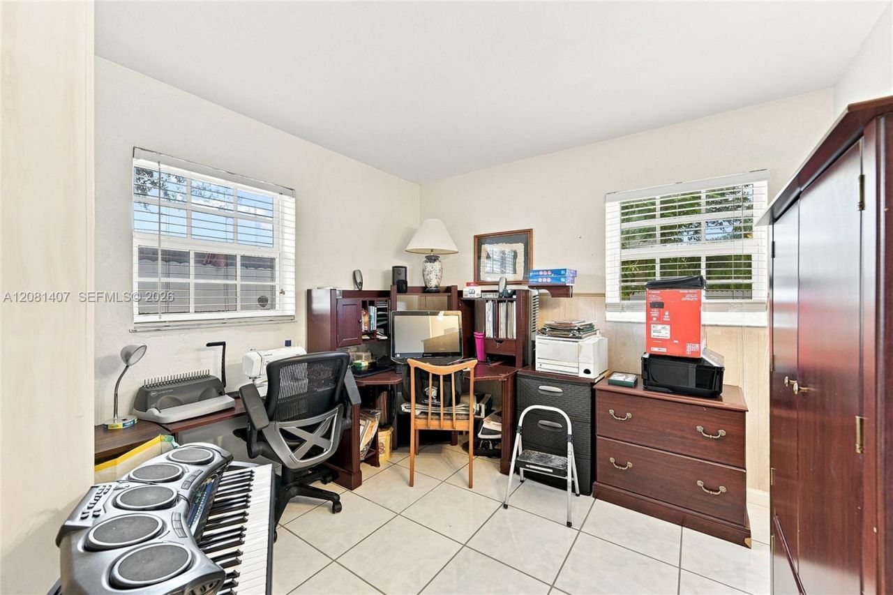 4470 NW 171st Ter, Miami Gardens, FL 33055 Photo