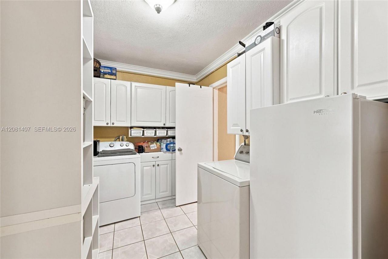 4470 NW 171st Ter, Miami Gardens, FL 33055 Photo