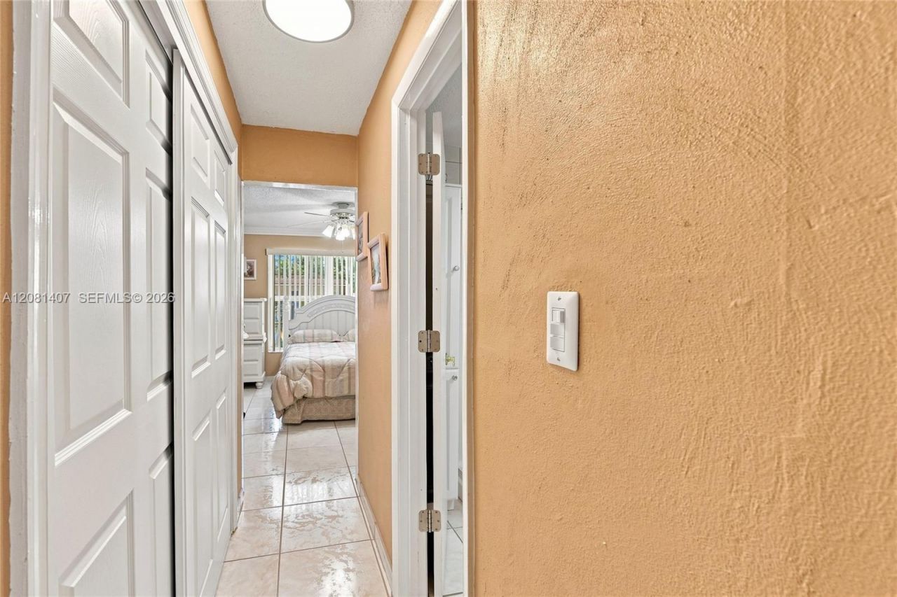 4470 NW 171st Ter, Miami Gardens, FL 33055 Photo
