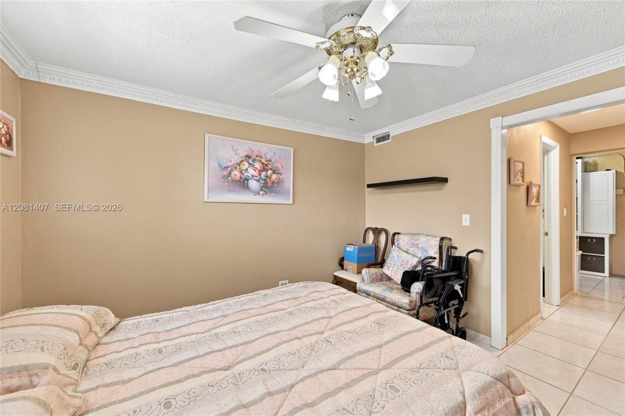 4470 NW 171st Ter, Miami Gardens, FL 33055 Photo