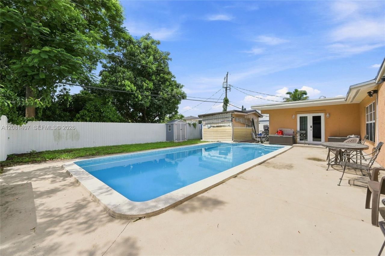4470 NW 171st Ter, Miami Gardens, FL 33055 Photo