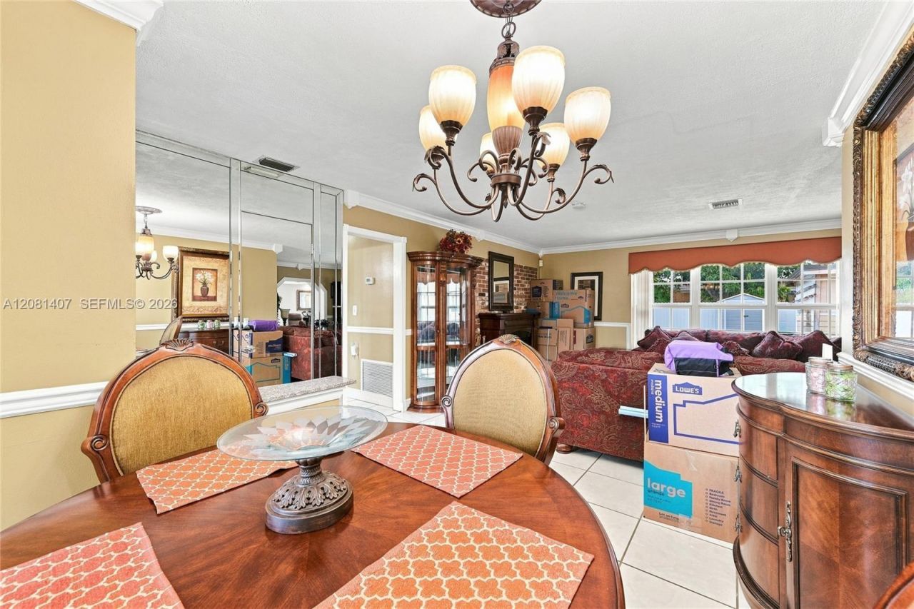 4470 NW 171st Ter, Miami Gardens, FL 33055 Photo