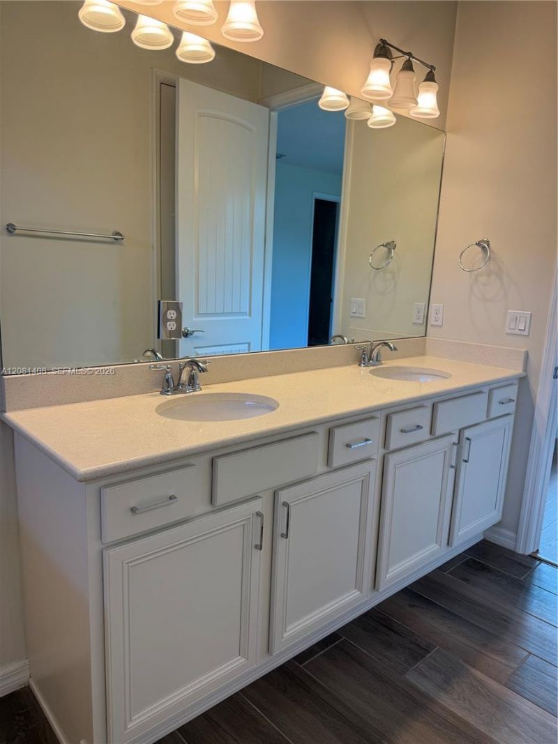 4729 Greenway Dr, Hollywood, FL 33021 Photo