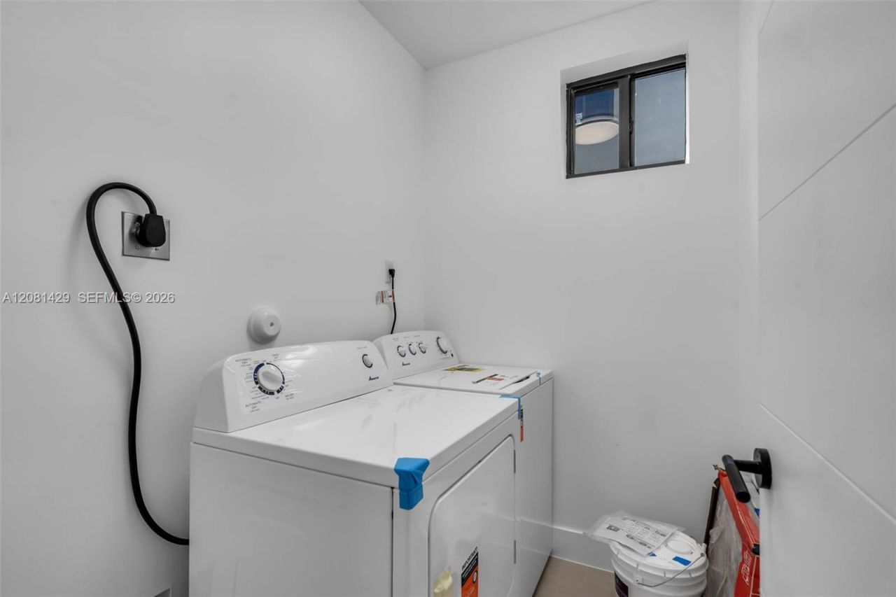 6500 NW 21st Ave, Unit 6500, Miami, FL 33147 Photo
