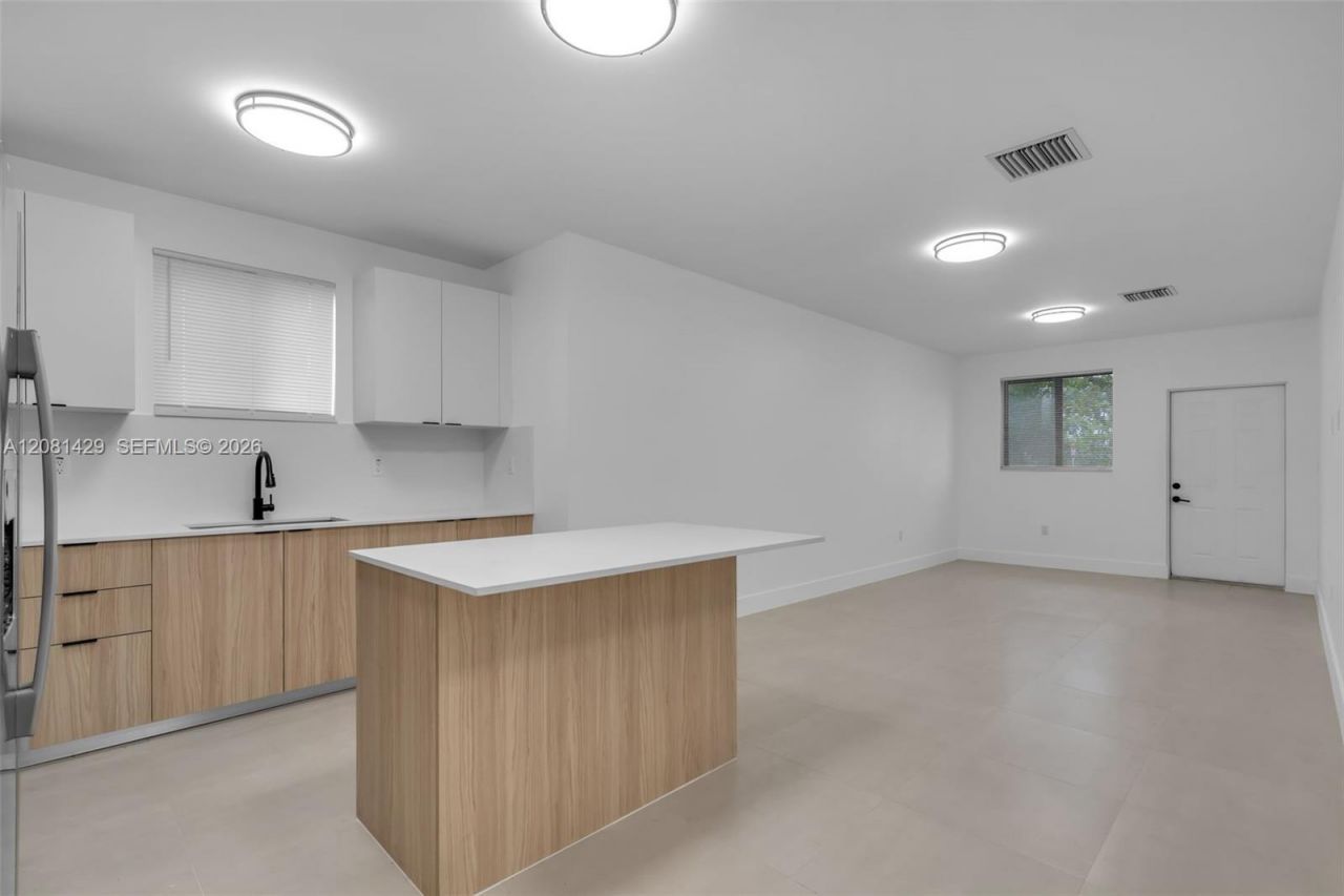 6500 NW 21st Ave, Unit 6500, Miami, FL 33147 Photo
