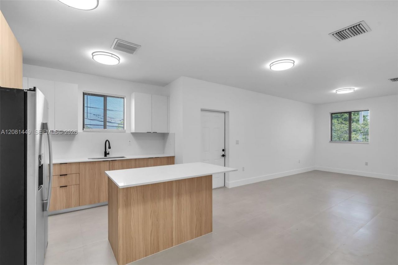 6500 NW 21st Ave, Unit 6502, Miami, FL 33147 Photo