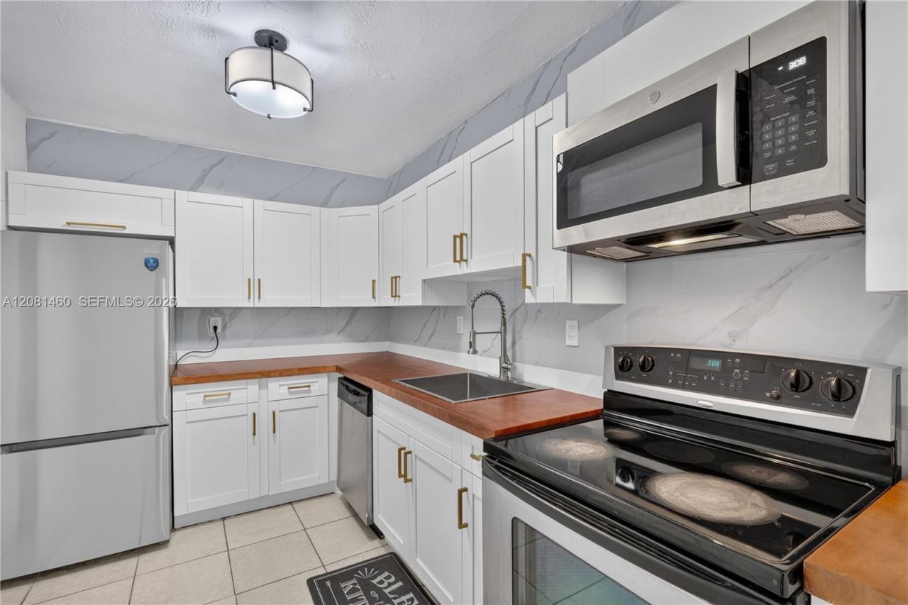 14013 SW 90th Ave , Unit 107D, Miami, FL 33176 Photo