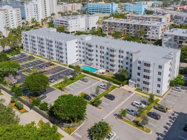 250 180th Dr , Unit 158, Sunny Isles Beach, FL 33160
