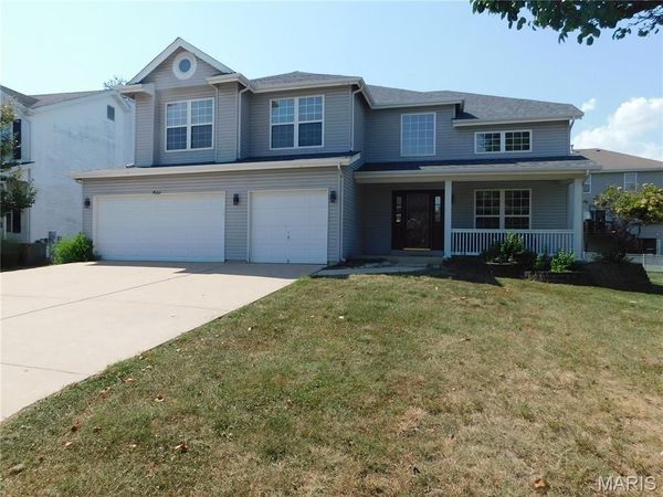 1923 Lunenburg, St Peters, MO 63376