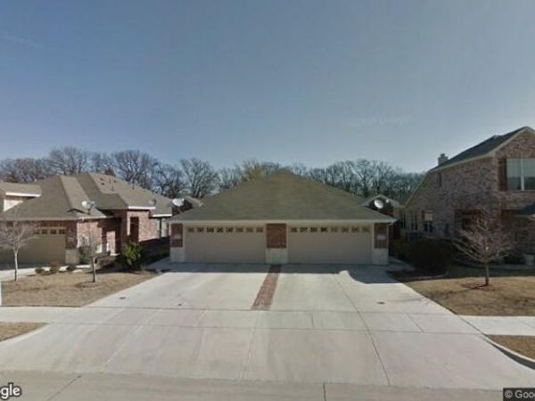 1426 Ravenwood Drive, Mansfield, TX 76063