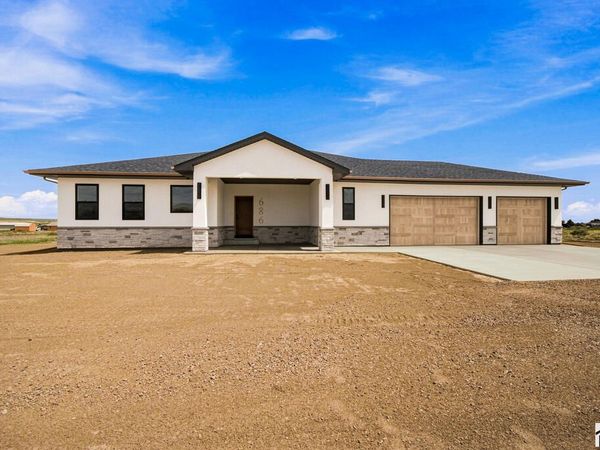 686 N Limon Dr, Pueblo West, CO 81007