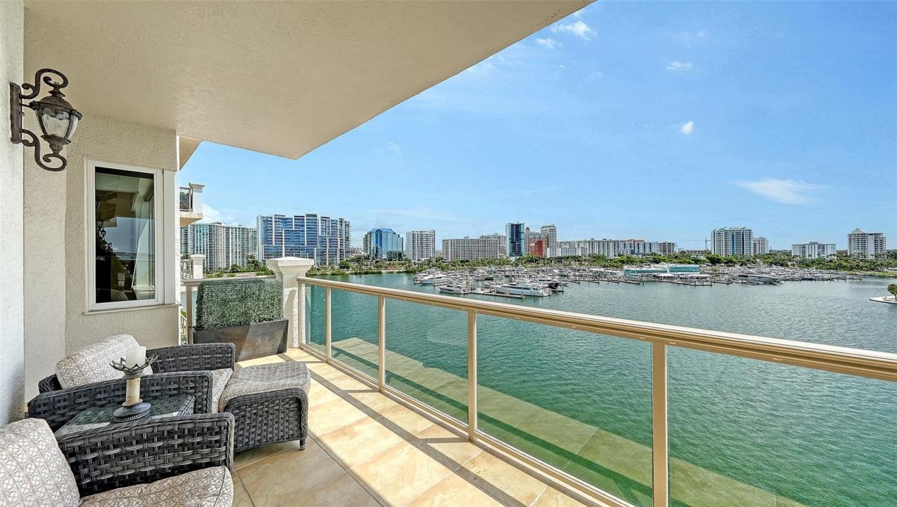 464 Golden Gate Point, Unit 702, Sarasota, FL 34236 Photo