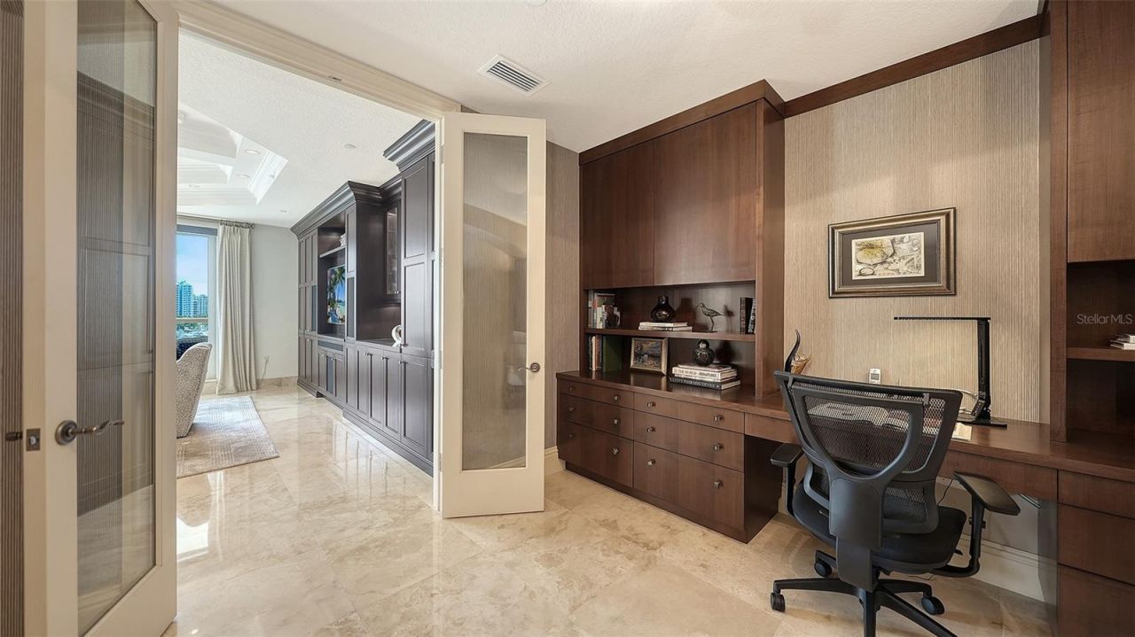 464 Golden Gate Point, Unit 702, Sarasota, FL 34236 Photo