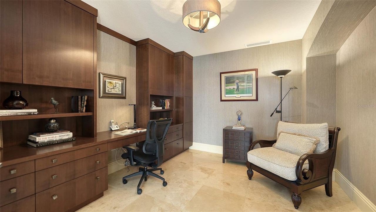 464 Golden Gate Point, Unit 702, Sarasota, FL 34236 Photo