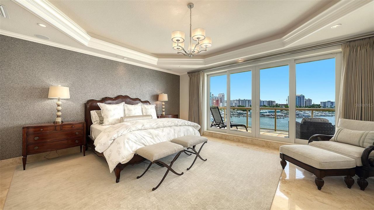 464 Golden Gate Point, Unit 702, Sarasota, FL 34236 Photo
