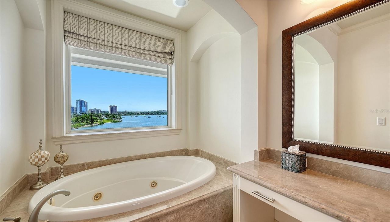 464 Golden Gate Point, Unit 702, Sarasota, FL 34236 Photo