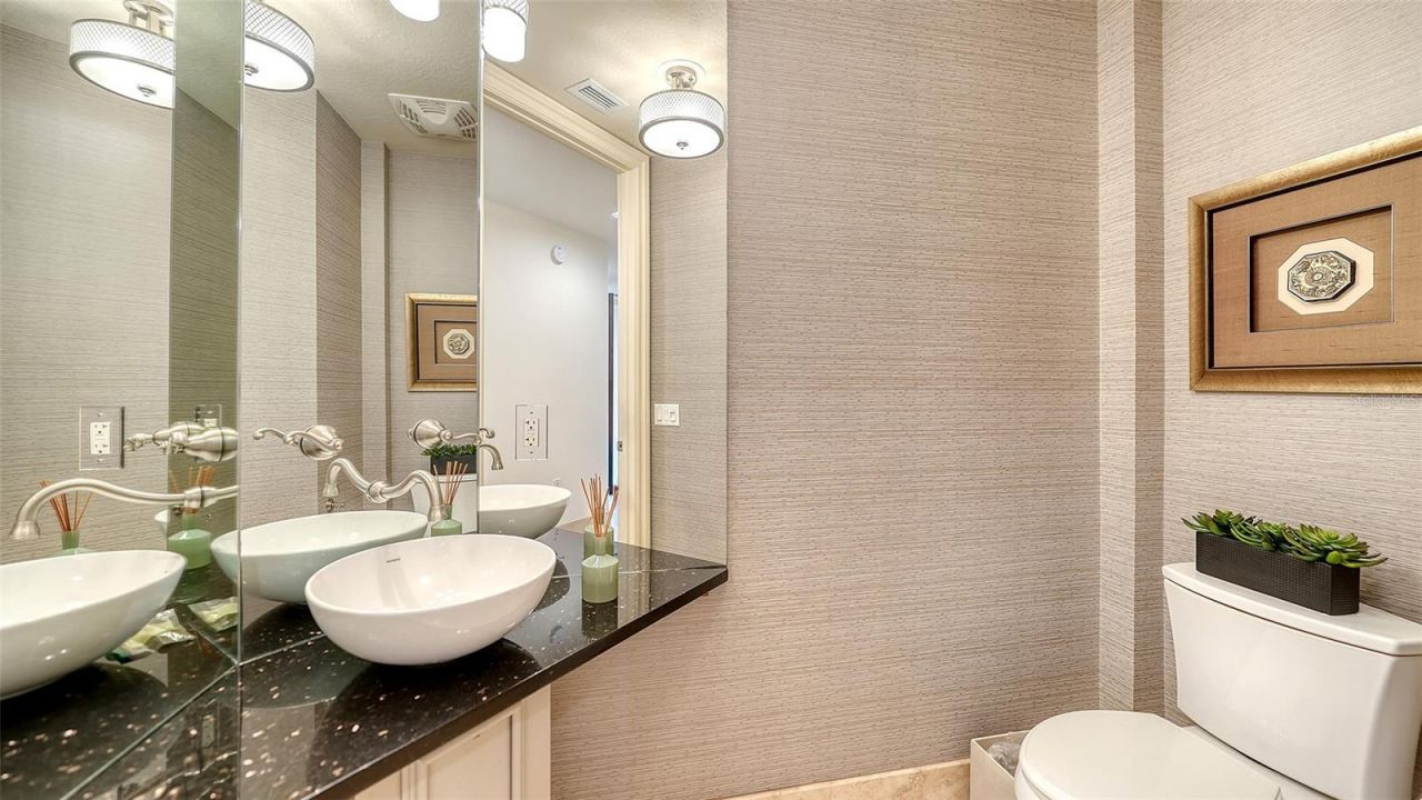 464 Golden Gate Point, Unit 702, Sarasota, FL 34236 Photo