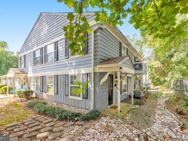 1313 Surrey Lane SW, Marietta, GA 30008