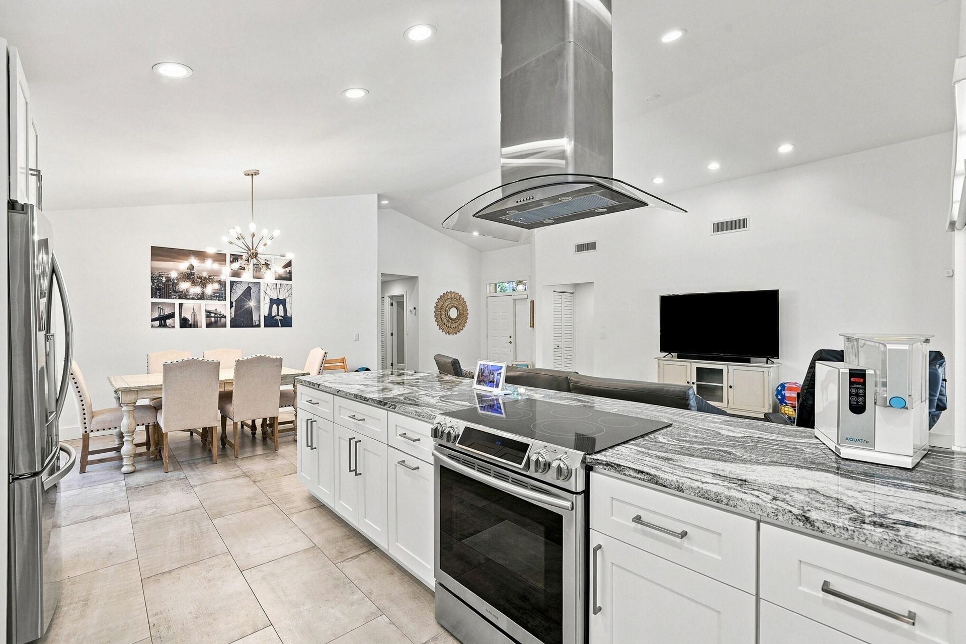 1031 NW 108th Avenue, Plantation, FL 33322 Photo