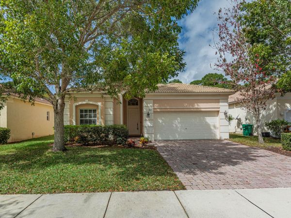 5717 SPANISH RIVER Road, Fort Pierce, FL 34951