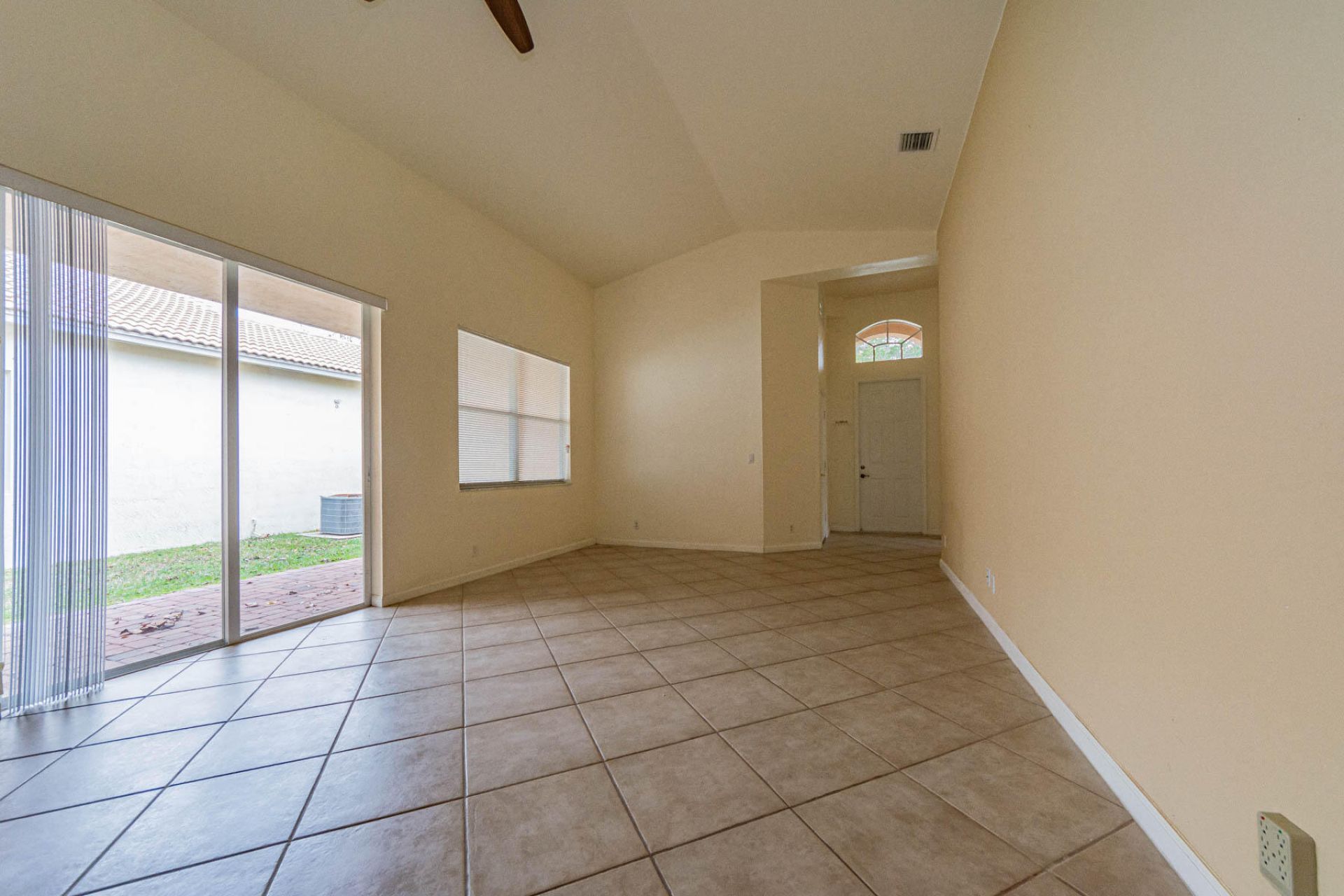 5717 Spanish River Road, Fort Pierce, FL 34951 Photo