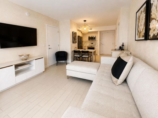 2602 E HALLANDALE BEACH Boulevard, Unit R403, Hallandale Beach, FL 33009
