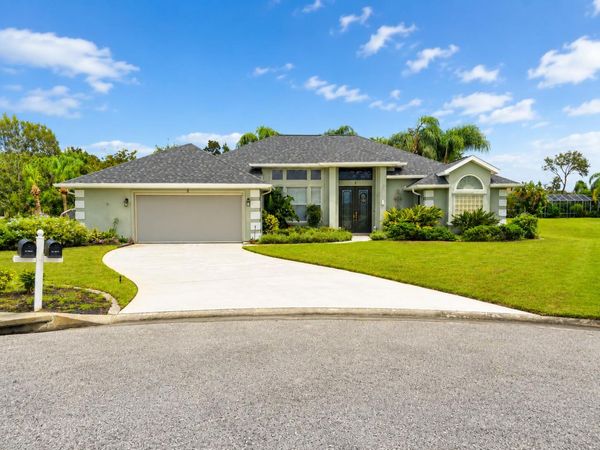 8 TROPIC LAKE Way, Ormond Beach, FL 32174