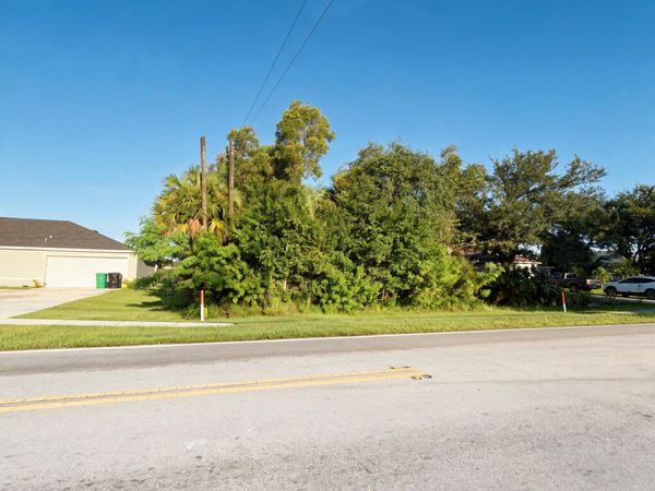 2298 SW SAVONA Boulevard, Port St. Lucie, FL 34953