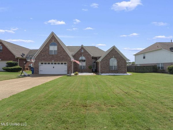 6271 Ivy Oaks Cove, Olive Branch, MS 38654
