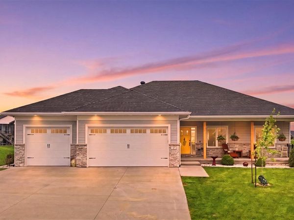 7 Serenity Circle, West Branch, IA 52358