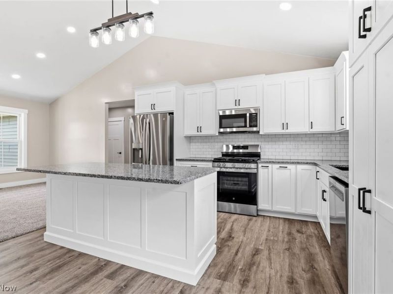 10379 Private Road 275 , Millersburg, OH 44654 Photo 15