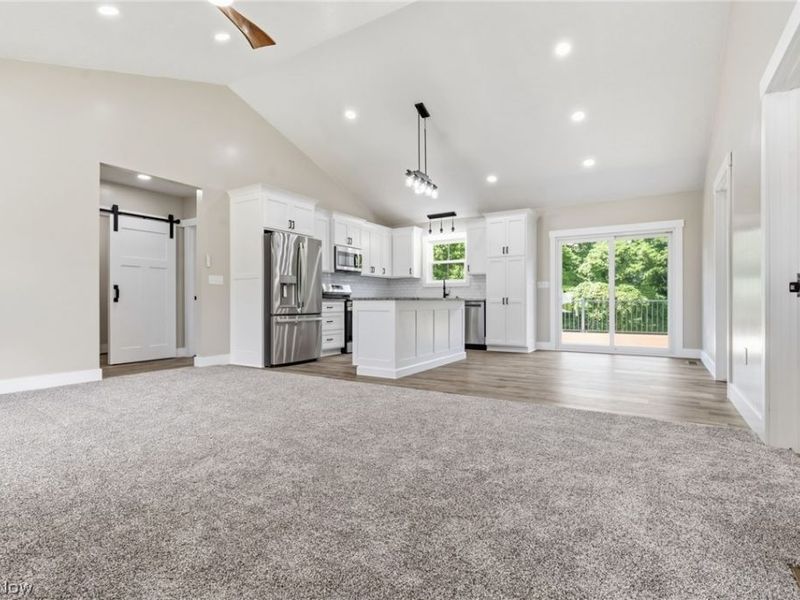 10379 Private Road 275 , Millersburg, OH 44654 Photo 9