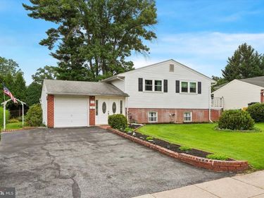 257 HEMLOCK LANE , SPRINGFIELD, PA 19064