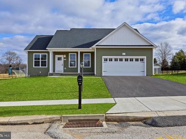 42 LOBELL ROAD , ABBOTTSTOWN, PA 17301