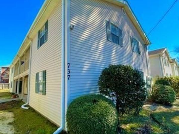 737 HEAVENS Drive , Unit 8, Mandeville, LA 70471